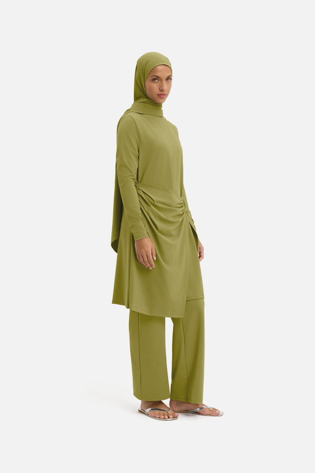 Essentiel rechte zwemlegging | Gemalen Basilicum